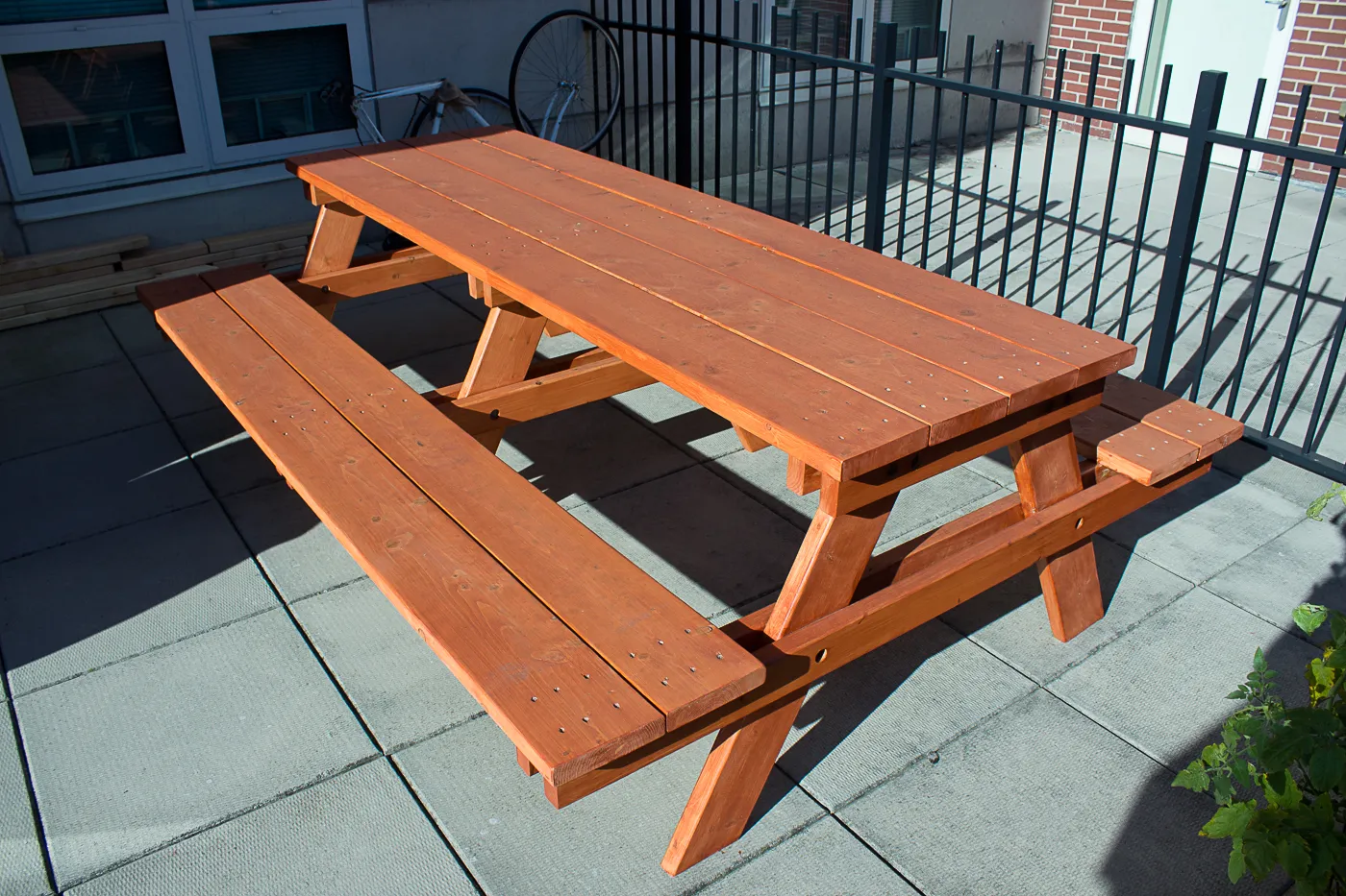 Ergonomic Picnic Table v1